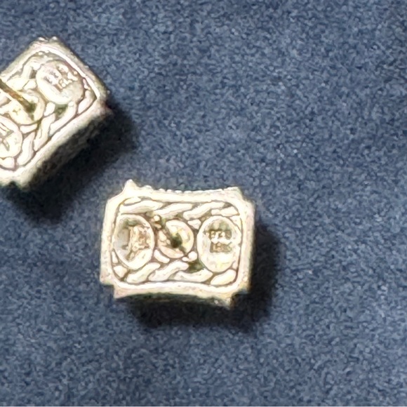 John Hardy Chain LInk Sterling, 18K Gold, Diamond Stud Dome Shaped Earrings - Picture 7 of 8